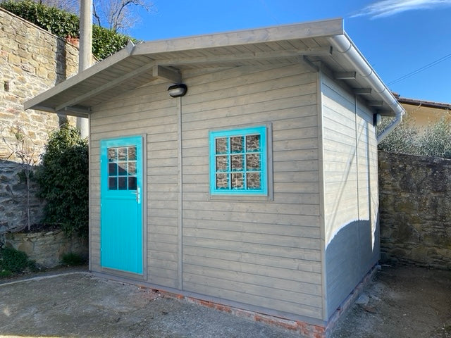 Realizzazione casette su misura: funzionalità e design per il tuo spazio esterno