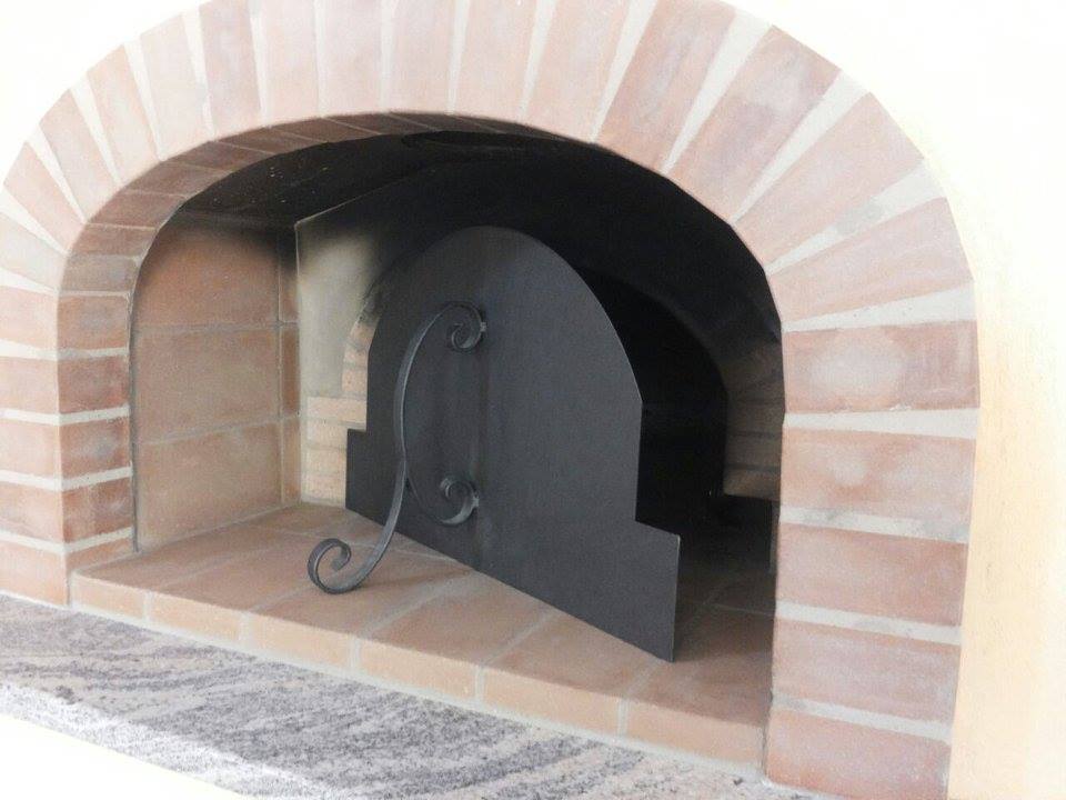 Frontale Uscita Fumi per Forno del Nonno: massima efficienza per il tuo forno a legna