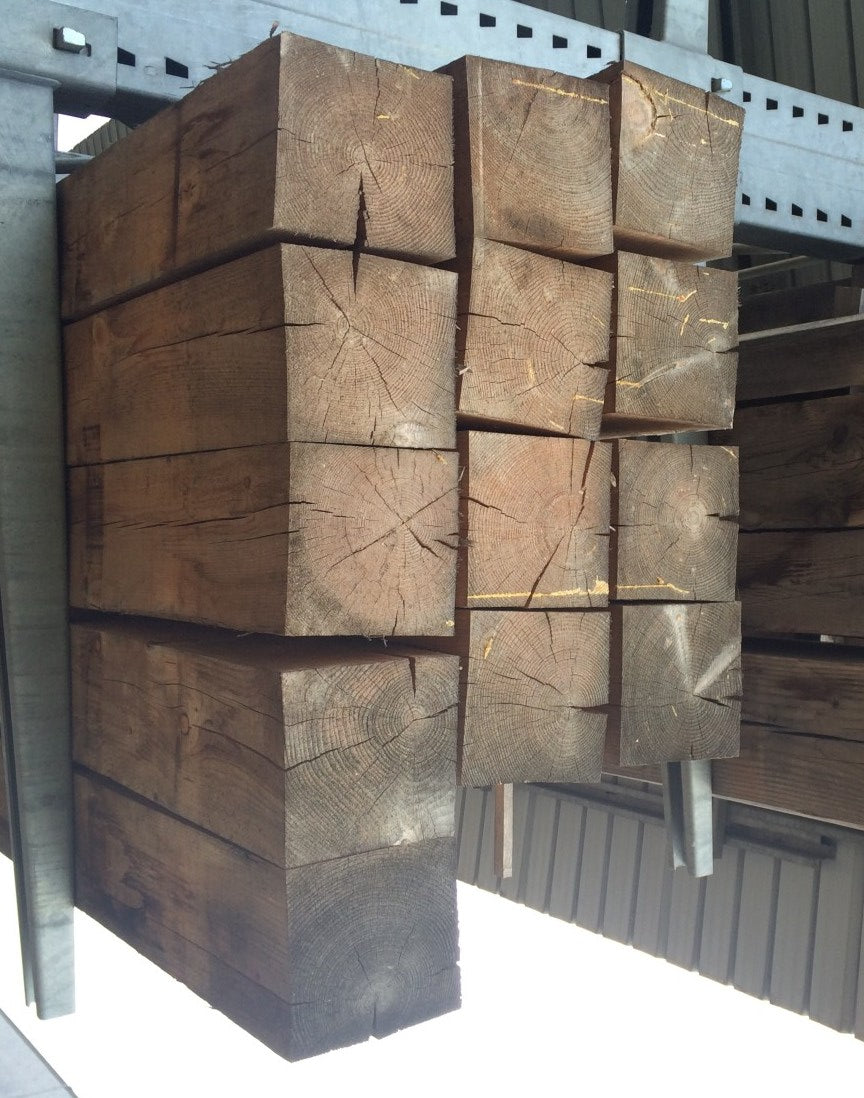 Travi spigolo vivo in legno: eleganza e resistenza per ambienti moderni