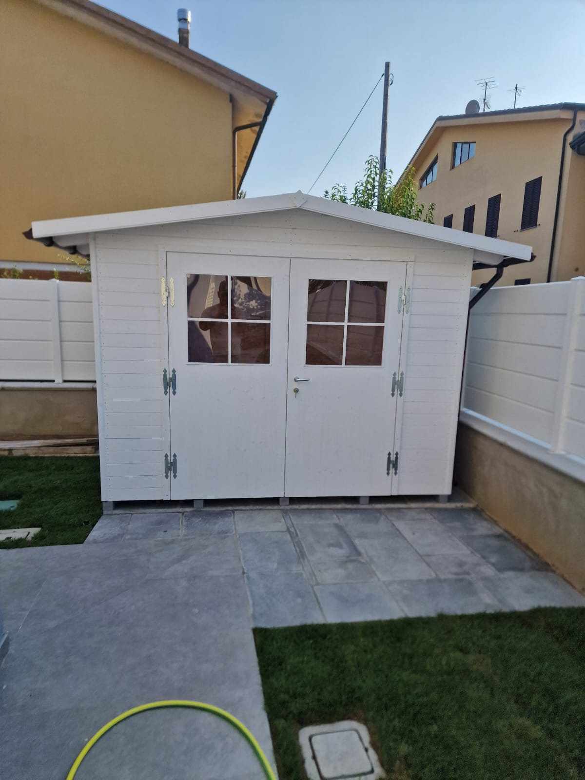 Realizzazione casette su misura: funzionalità e design per il tuo spazio esterno