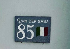 Numeri civici e targhe personalizzate in ceramica: stile unico e durata eterna